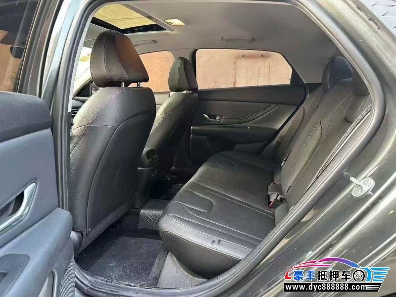 24年现代伊兰特轿车抵押车出售