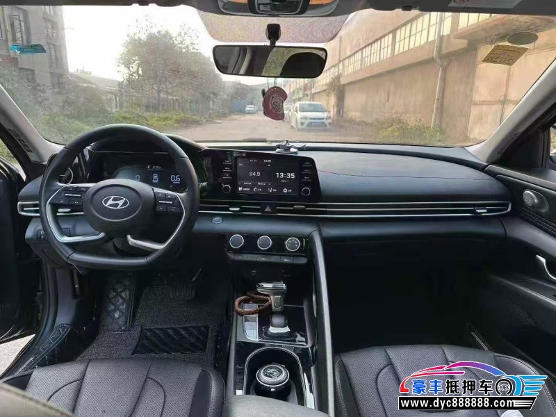 24年现代伊兰特轿车抵押车出售