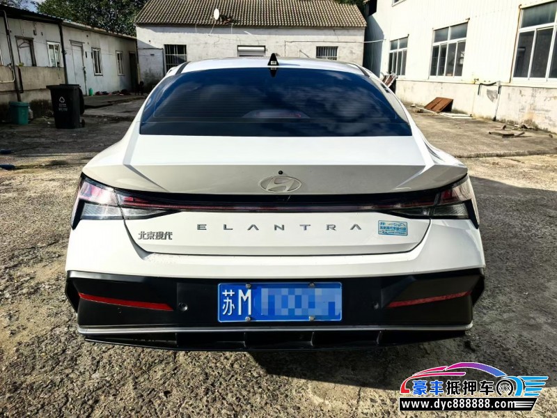 25年现代伊兰特轿车抵押车出售