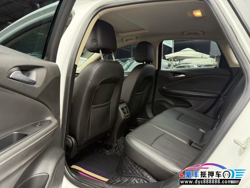 19年别克威朗轿车抵押车出售