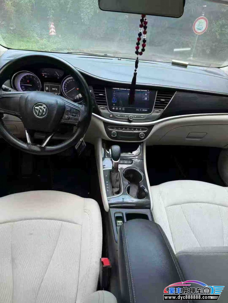 20年别克威朗轿车抵押车出售