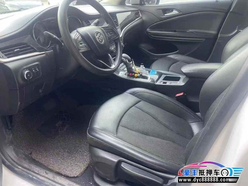 20年别克威朗轿车抵押车出售