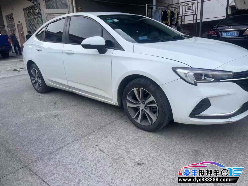 20年别克威朗轿车抵押车出售