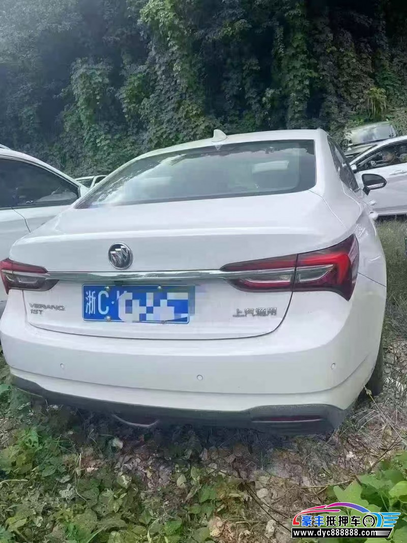 20年别克威朗轿车抵押车出售