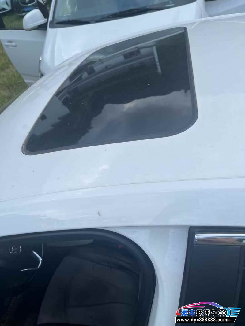 20年别克威朗轿车抵押车出售