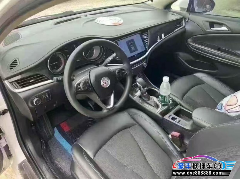 17年别克威朗轿车抵押车出售