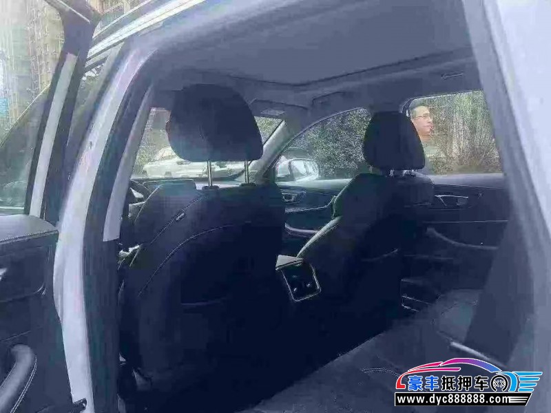 24年奇瑞瑞虎8轿车抵押车出售