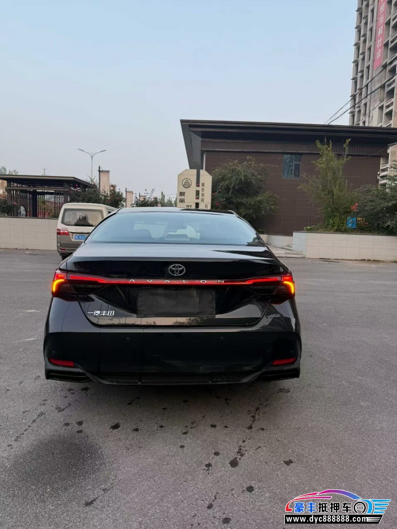 25年丰田亚洲龙轿车抵押车出售