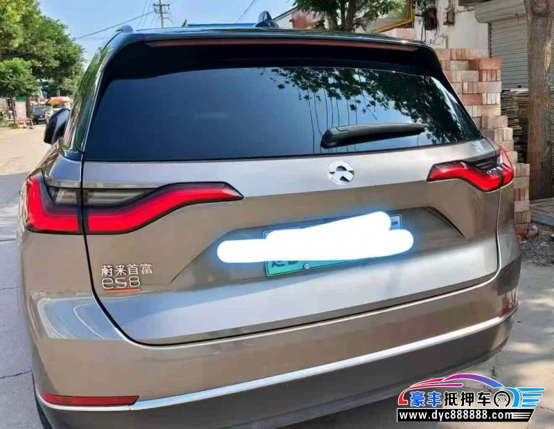 21年蔚来ES8轿车抵押车出售