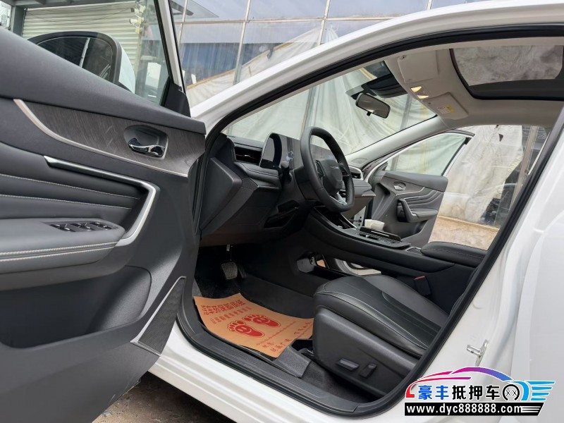 25年启辰大V轿车抵押车出售