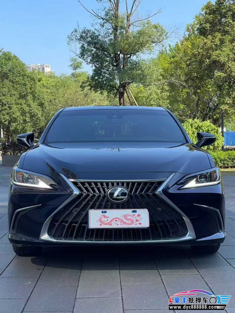 24年雷克萨斯ES轿车抵押车出售