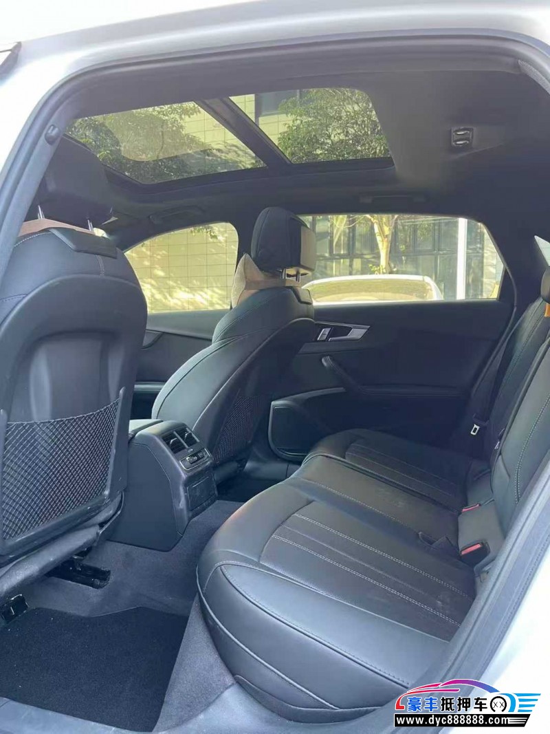 24年奥迪A4L轿车抵押车出售