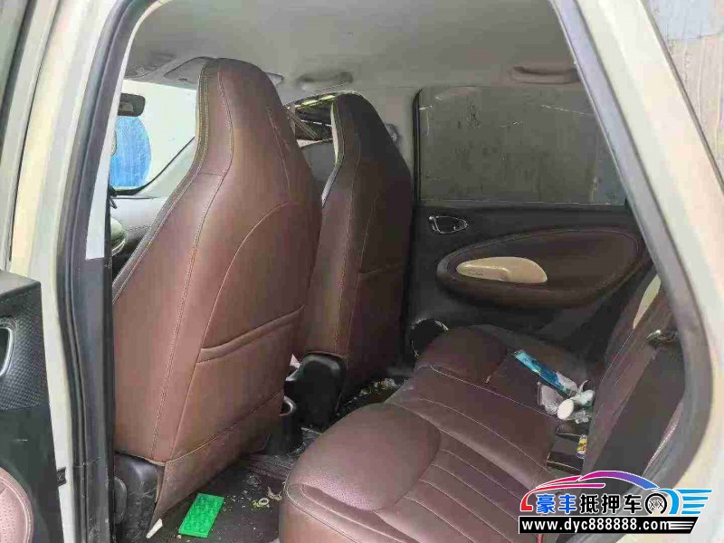 23年五菱缤果轿车抵押车出售