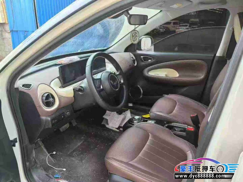 23年五菱缤果轿车抵押车出售