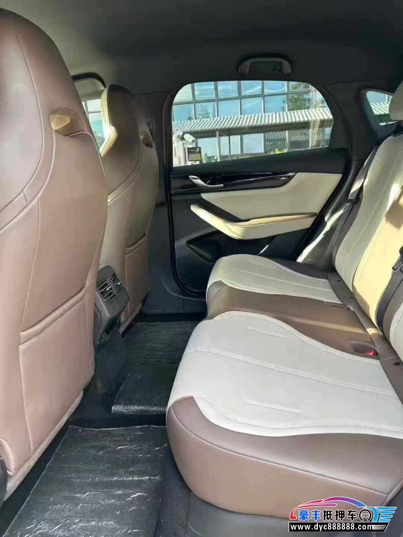 24年比亚迪秦轿车抵押车出售