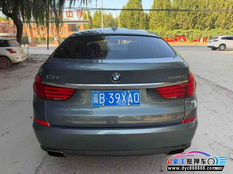 13年宝马5系GT轿车抵押车出售