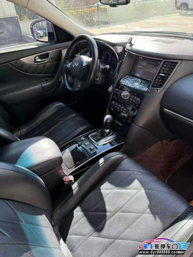 15年英菲尼迪QX70轿车抵押车出售