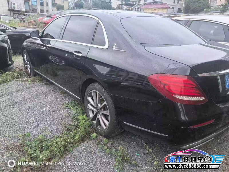 21年奔驰E轿车抵押车出售