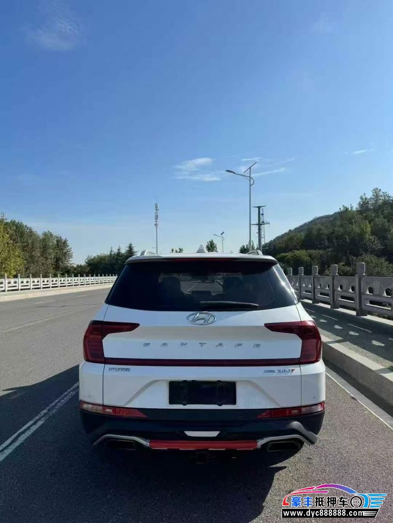 19年现代全新胜达轿车抵押车出售