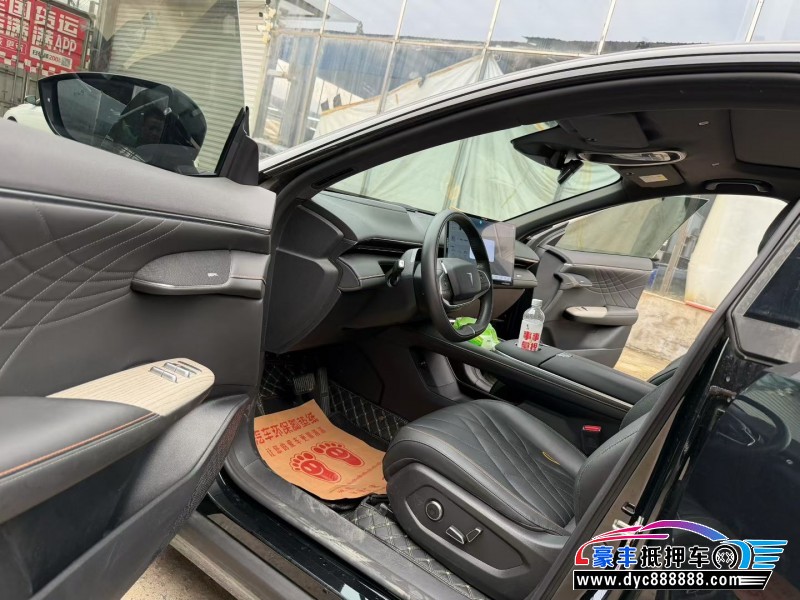 23年长安深蓝S7轿车抵押车出售