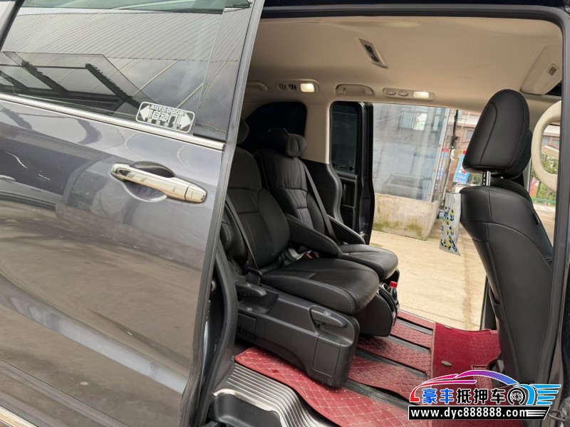 22年本田奥德赛轿车抵押车出售