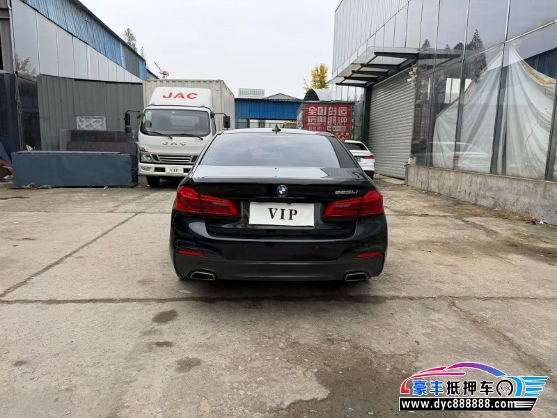 18年宝马5系轿车抵押车出售