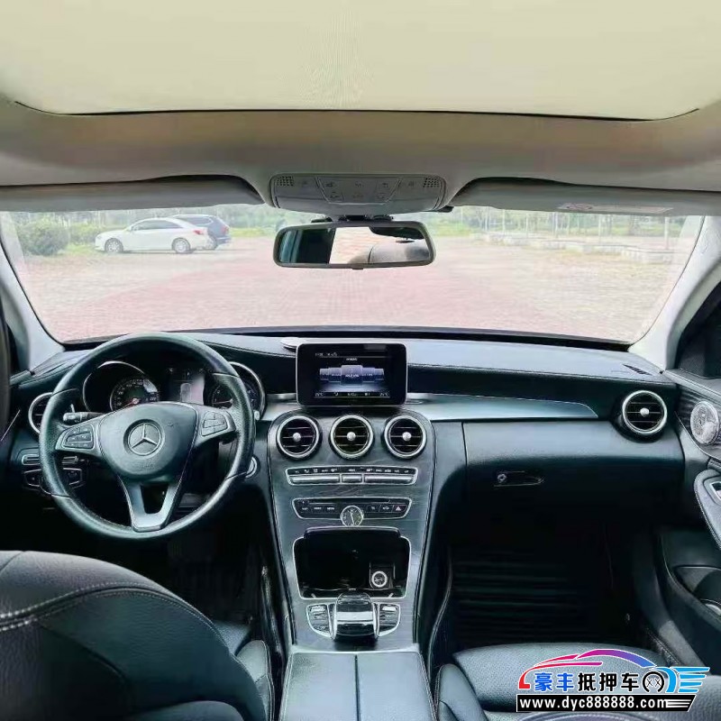 18年奔驰C轿车抵押车出售