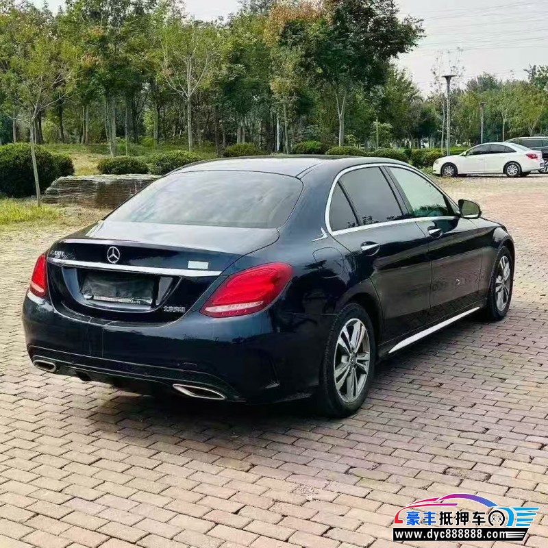 18年奔驰C轿车抵押车出售