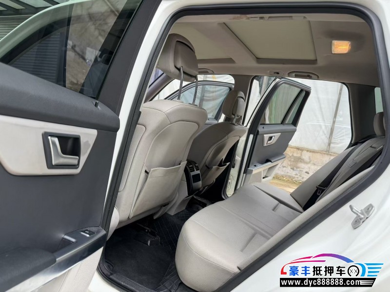 14年奔驰GLK轿车抵押车出售