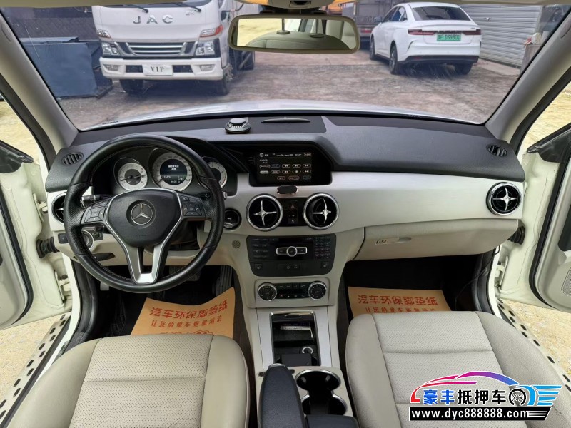 14年奔驰GLK轿车抵押车出售