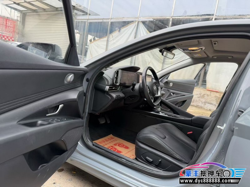 21年现代伊兰特轿车抵押车出售