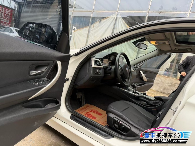 13年宝马3系轿车抵押车出售