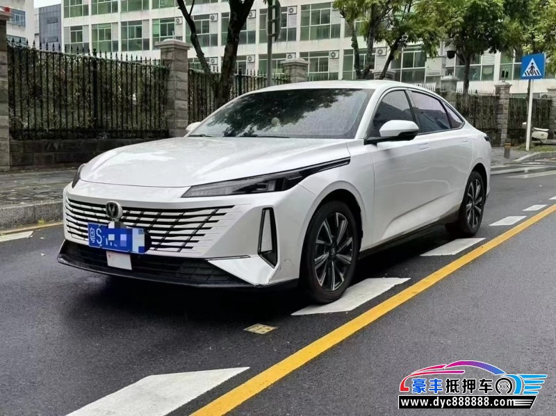 24年长安逸动轿车抵押车出售