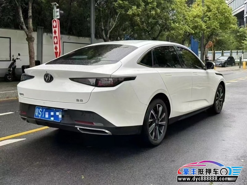 24年长安逸动轿车抵押车出售