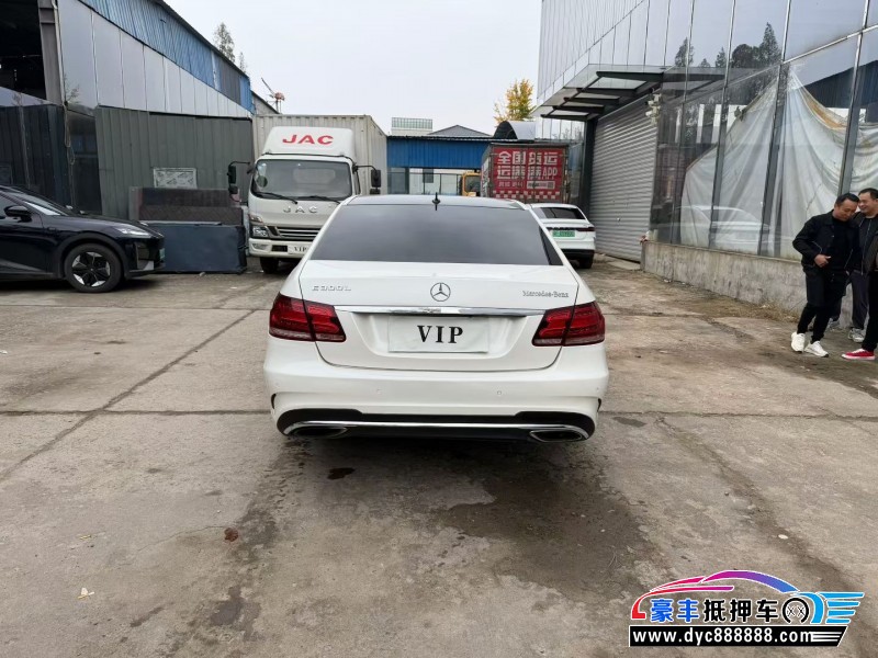 14年奔驰E轿车抵押车出售