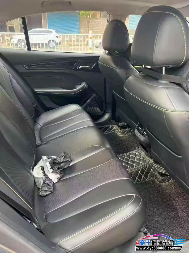 23年荣威i5轿车抵押车出售