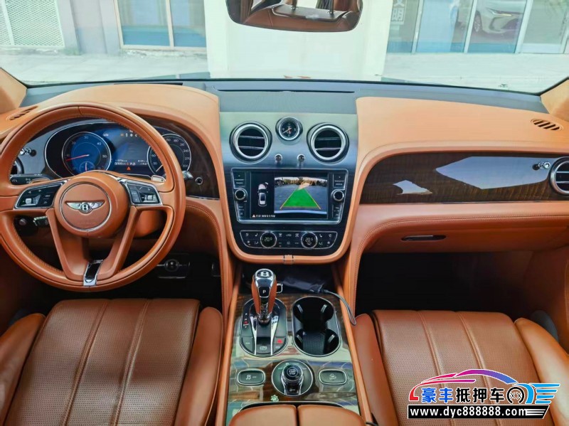 18年宾利添越SUV抵押车出售