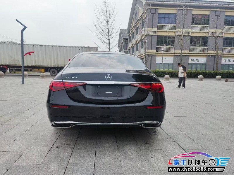 22年奔驰S轿车抵押车出售