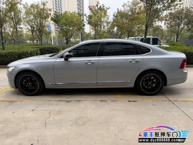 19年沃尔沃S90轿车抵押车出售
