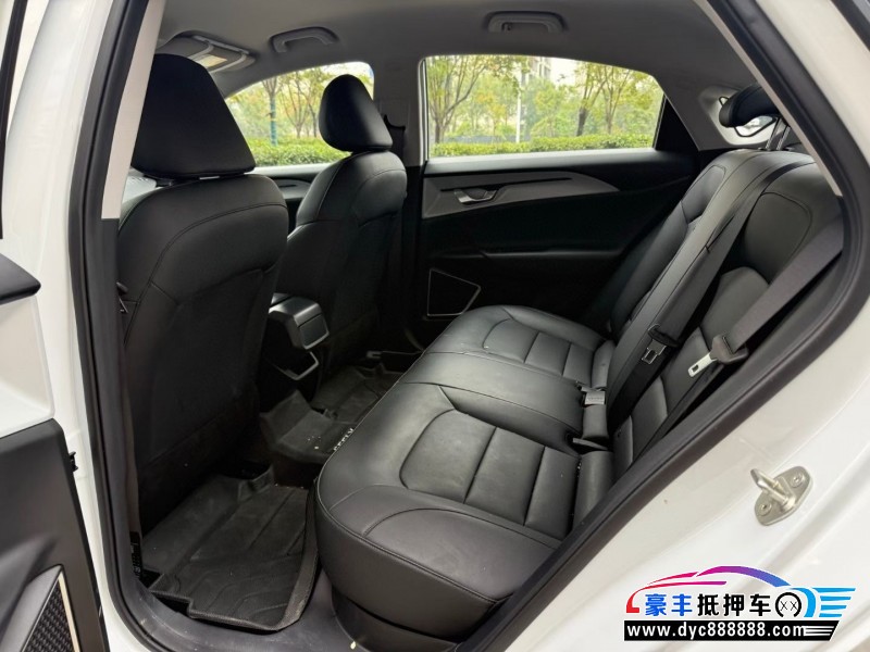 24年吉利几何轿车抵押车出售