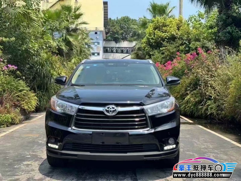 18年丰田汉兰达轿车抵押车出售