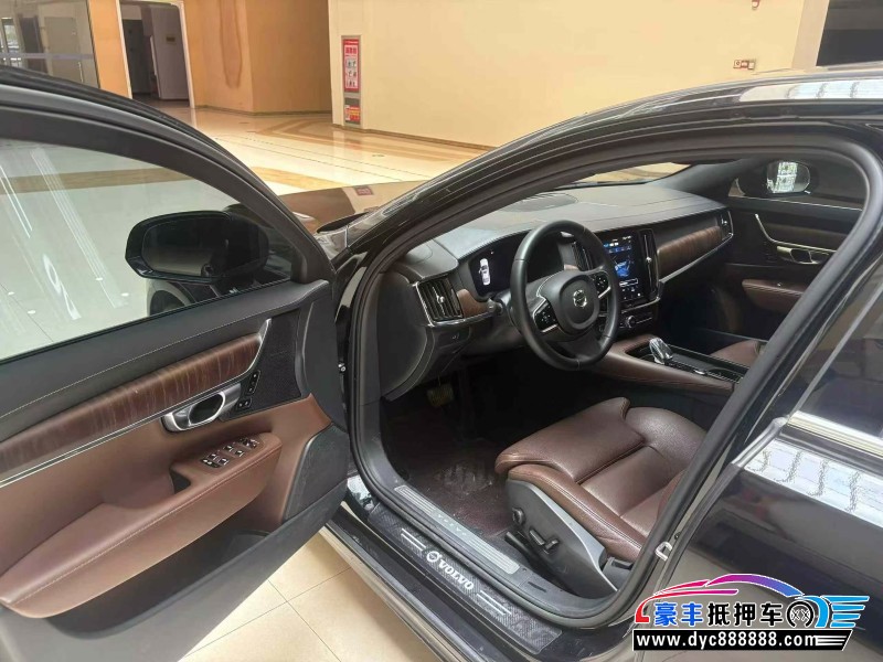 23年沃尔沃S90轿车抵押车出售