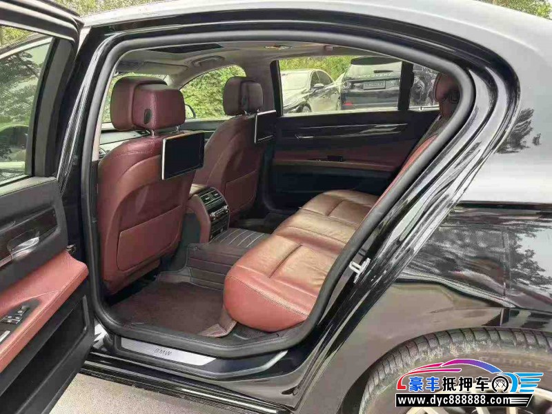 15年宝马7系轿车抵押车出售