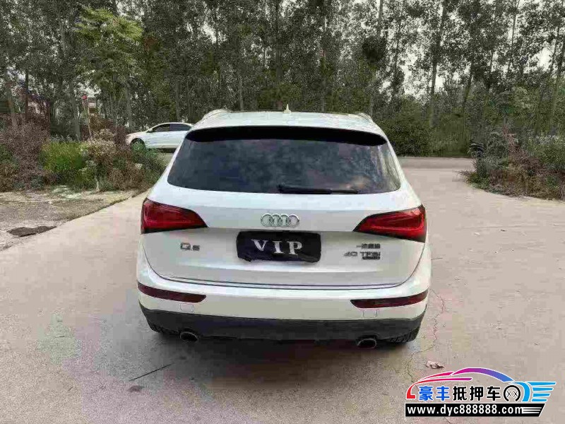17年奥迪Q5轿车抵押车出售