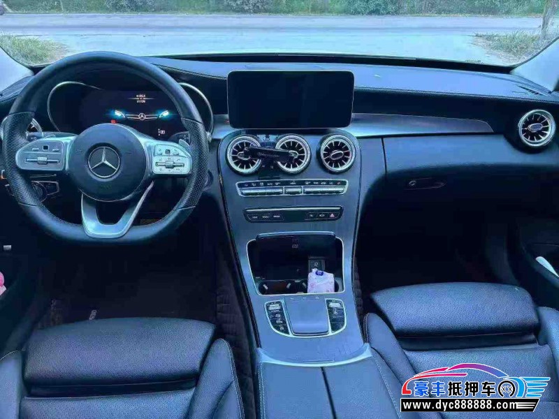 20年奔驰C轿车抵押车出售