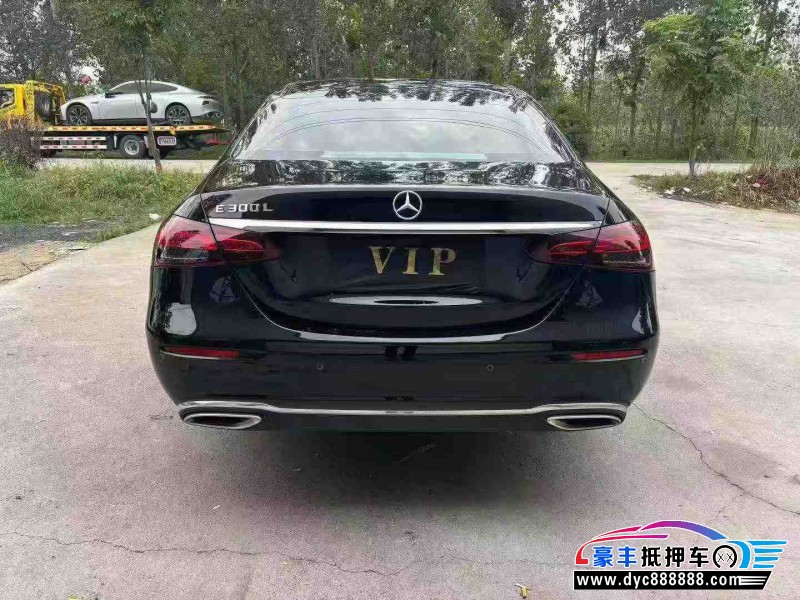 23年奔驰E轿车抵押车出售