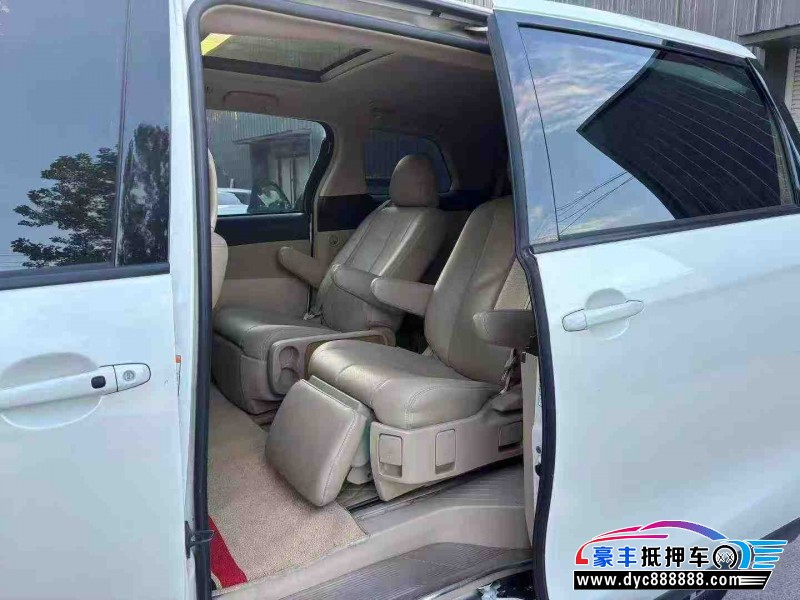 18年丰田普瑞维亚轿车抵押车出售