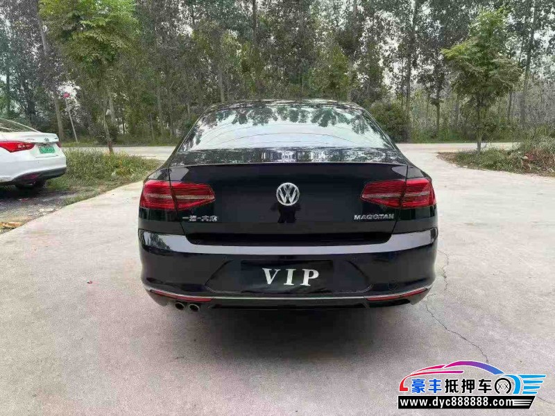 18年大众迈腾轿车抵押车出售