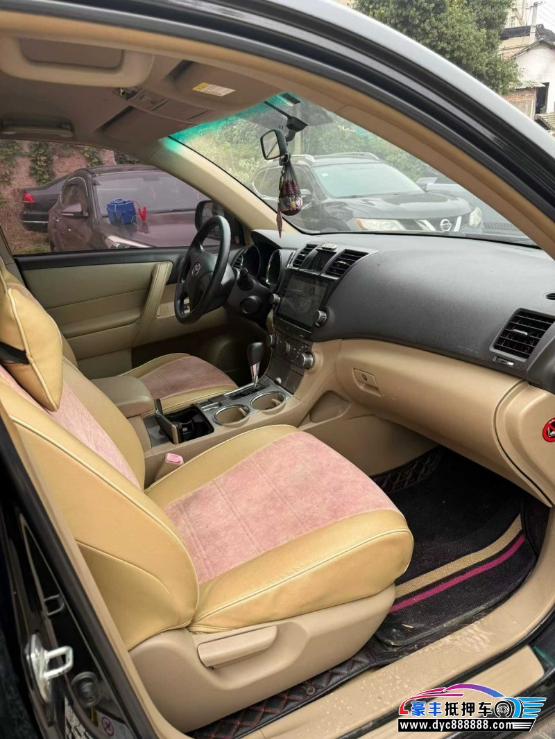 13年丰田汉兰达轿车抵押车出售