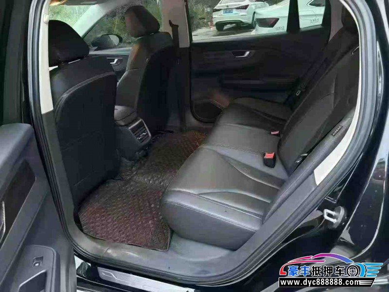 23年红旗EQM5轿车抵押车出售